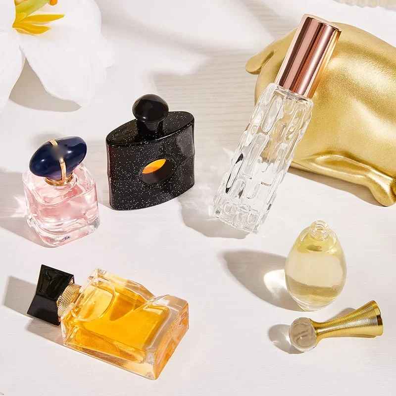 Etoile | Discover Parisian elegance, one miniature at a time