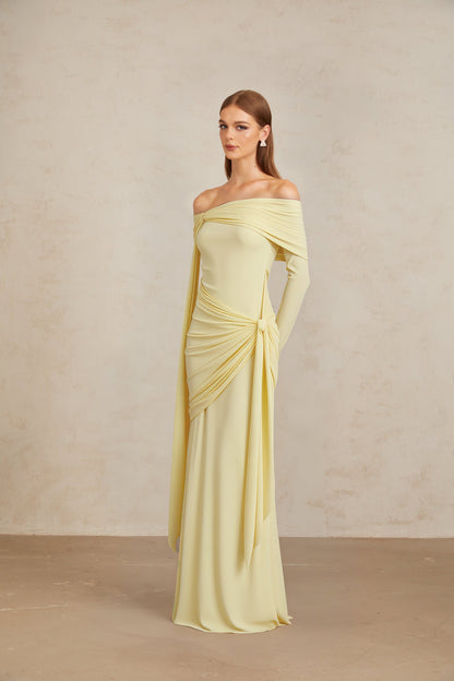 Vestido largo con hombros descubiertos LUMARIA™