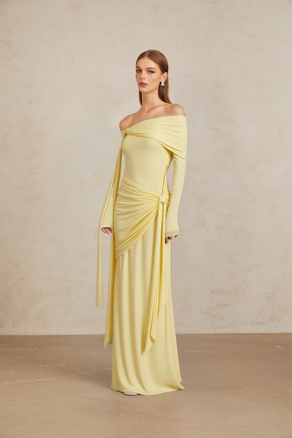 Vestido largo con hombros descubiertos LUMARIA™