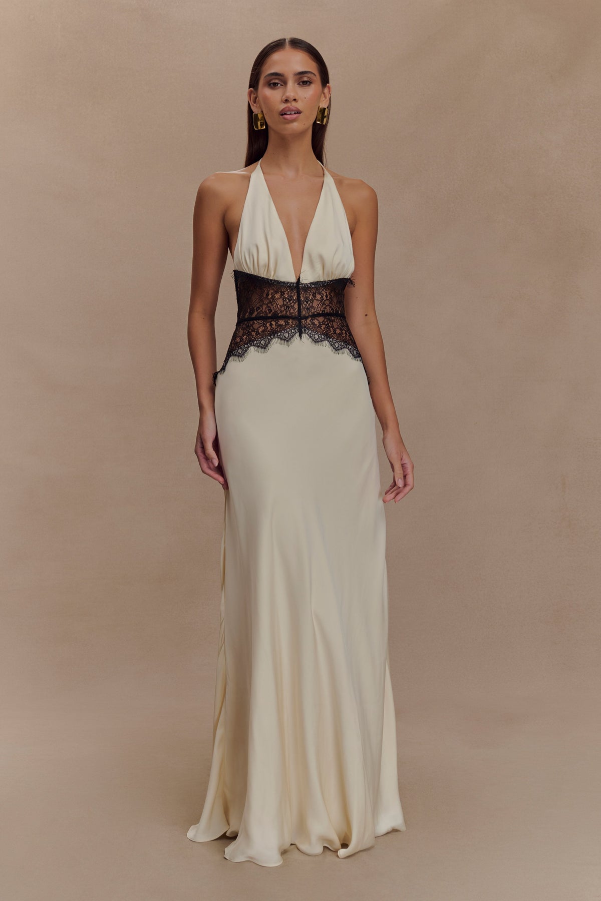 ZAFIRA™ – Moda elegante y atractiva