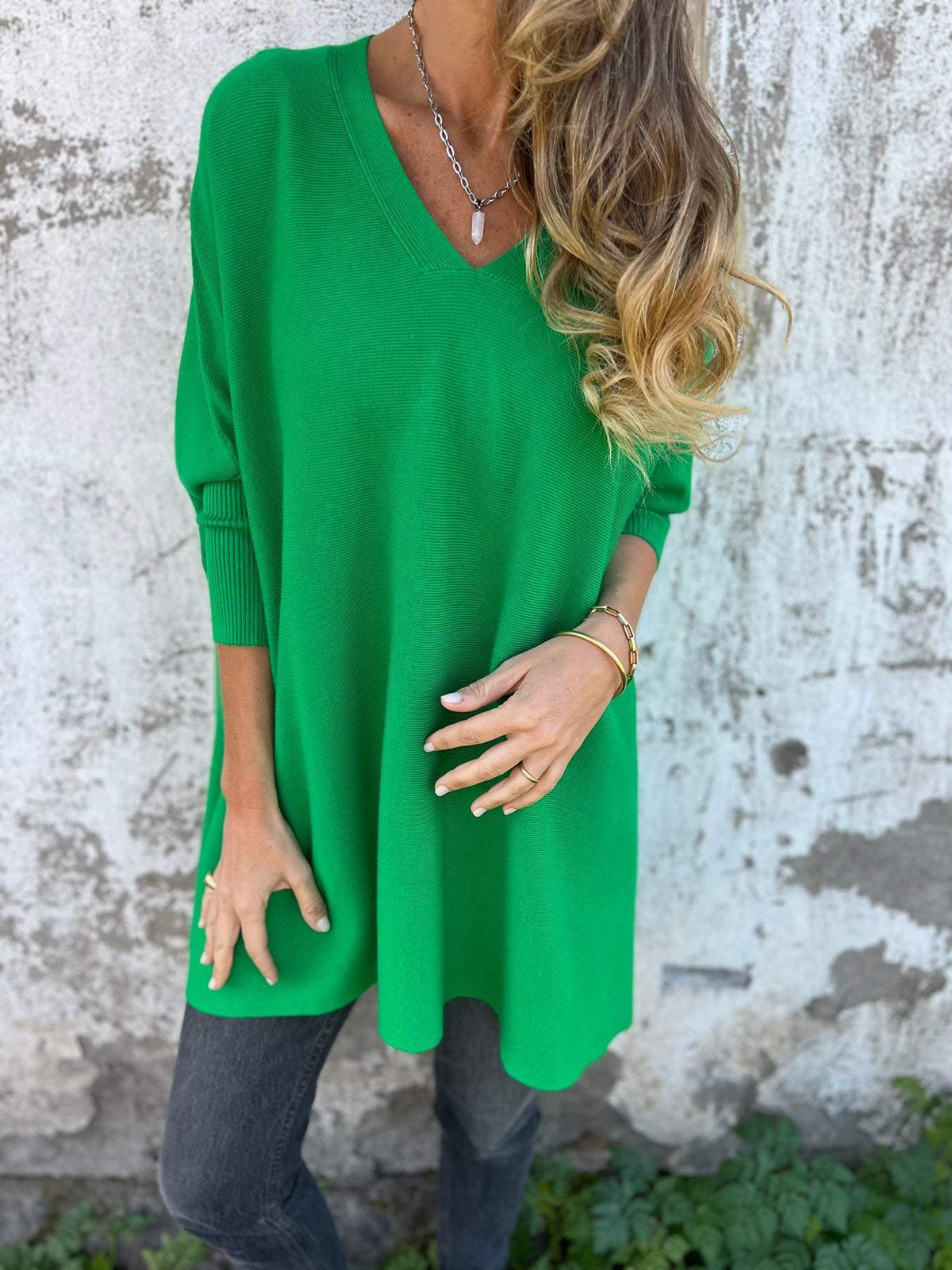 Lunora™ Breeze Knit: el suéter de cuello en V que te hará sentir cómodo