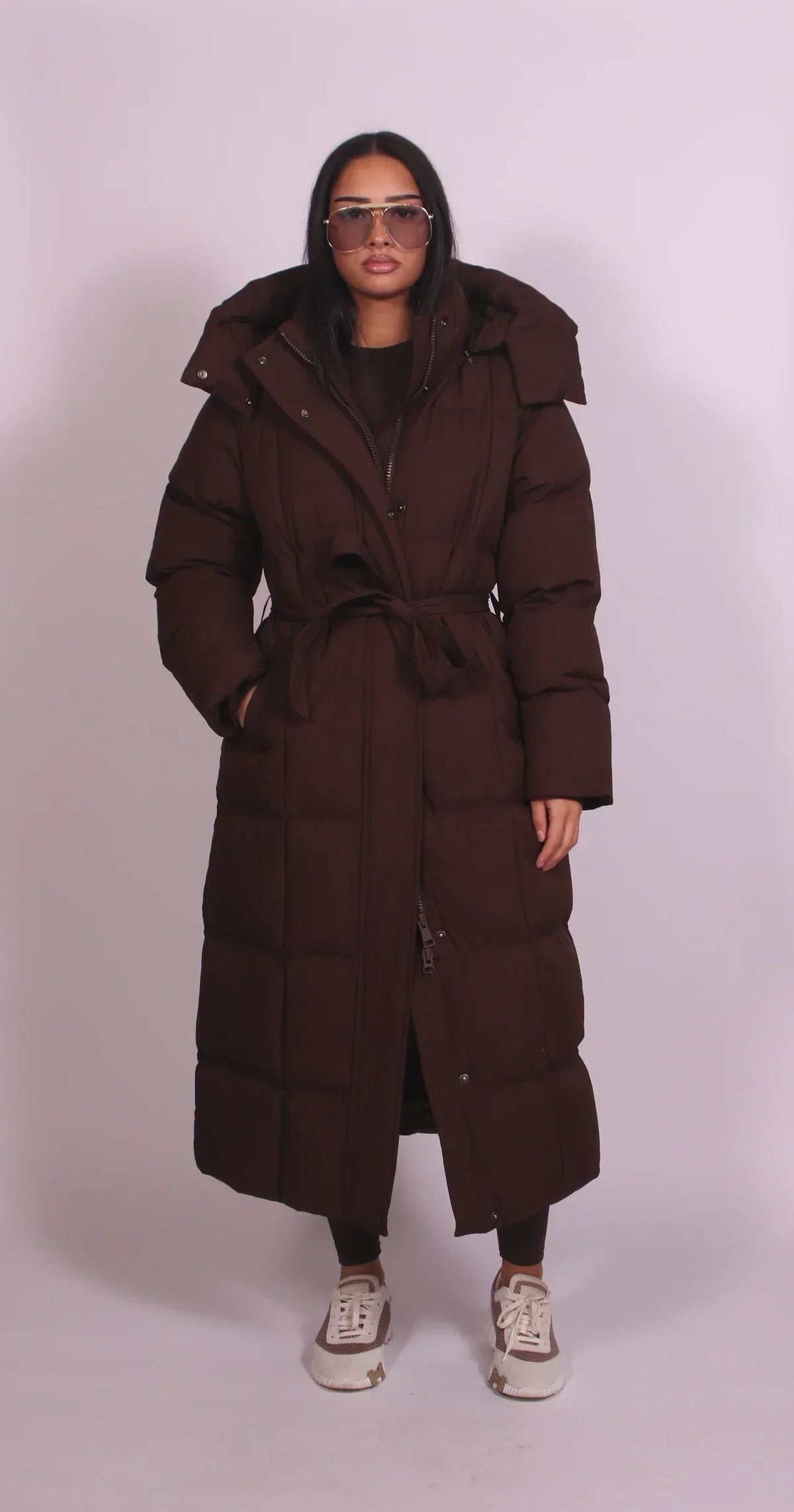 Vellura™ – Cappotto Lungo Invernale Imbottito con Cintura
