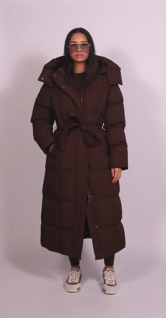 Vellura™ – Cappotto Lungo Invernale Imbottito con Cintura