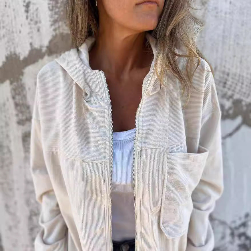 LYRA| Chaqueta informal de terciopelo con capucha