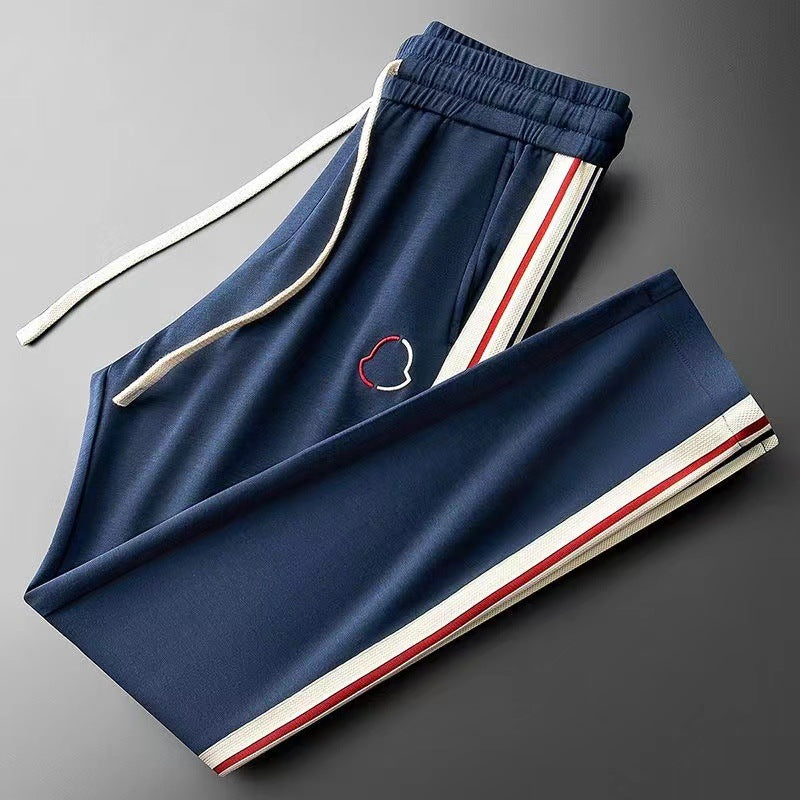 Novus | El joggingpak para un look deportivo y de malla