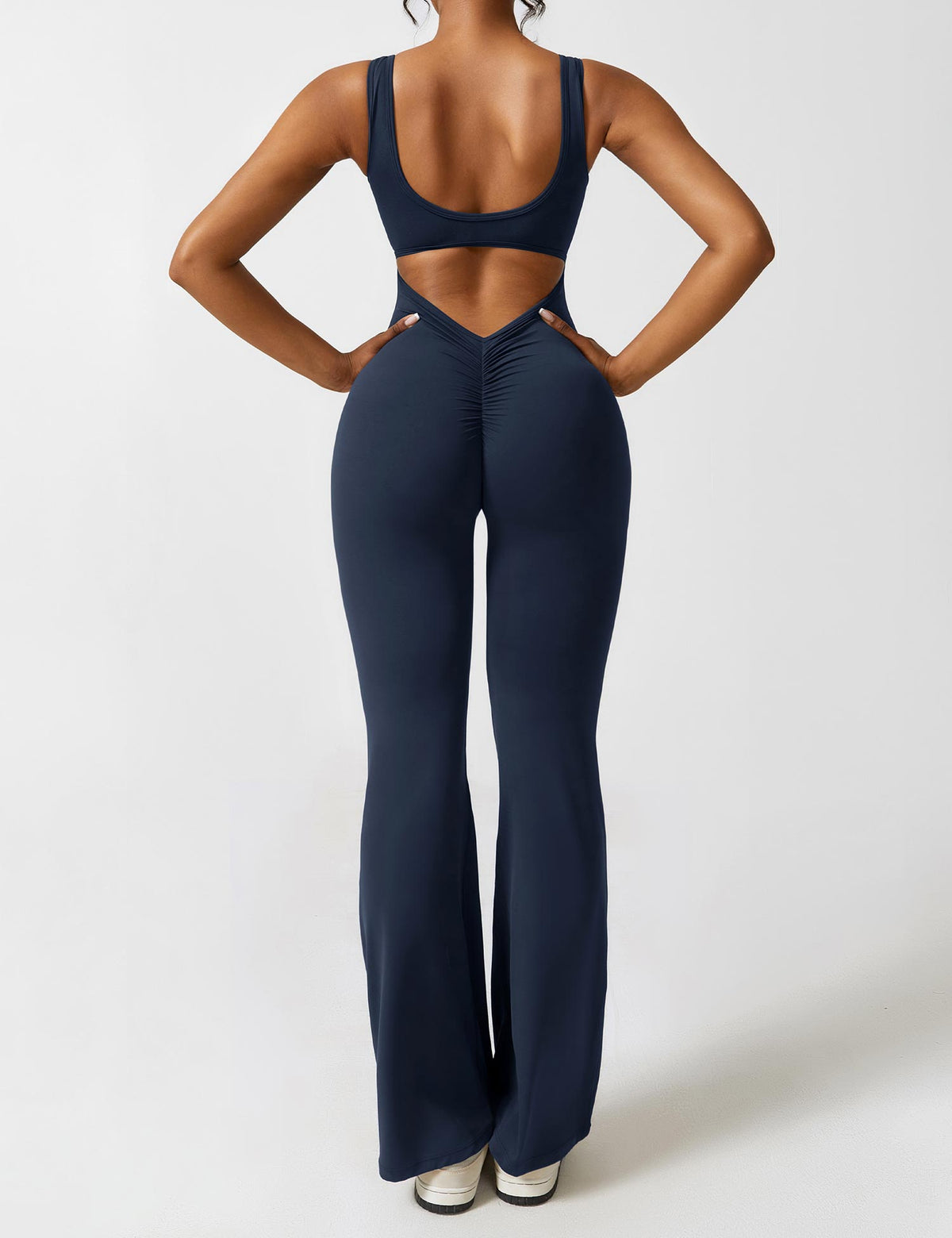 VedaFit™ – Jumpsuit with flared fit & modeling effect!