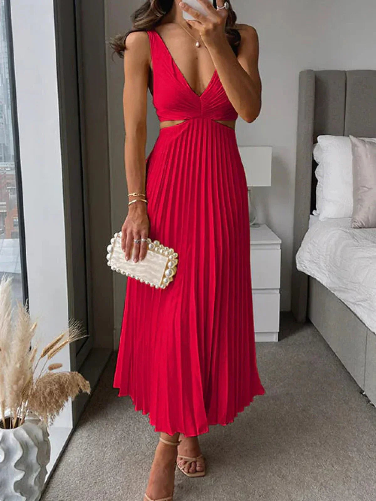 Elura™ – Flowing Cutout Midi Dress with Sculpted Waist