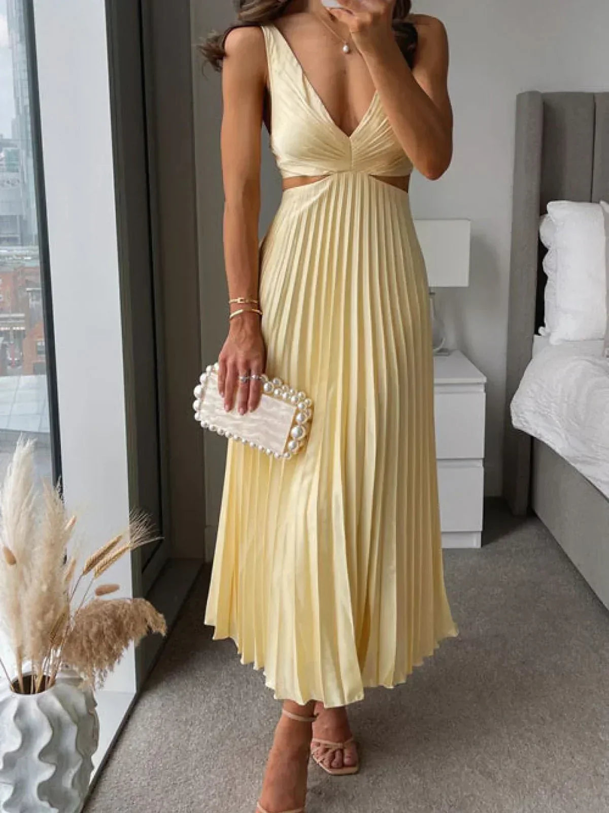 Elura™ – Flowing Cutout Midi Dress with Sculpted Waist