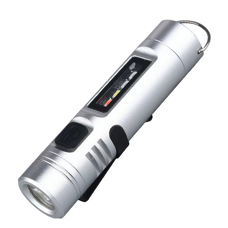 Lumiora™ MiniTorch – Potenza tascabile per ogni momento